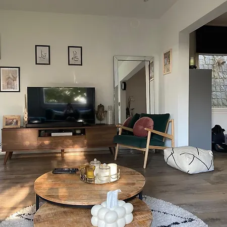 Quiet Exceptional View And Its Exterior Villa *